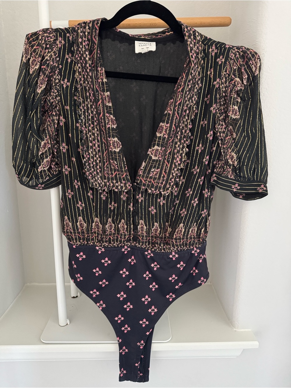 HEMANT & NANDITA Black and Pink Floral Patterned Bodysuit